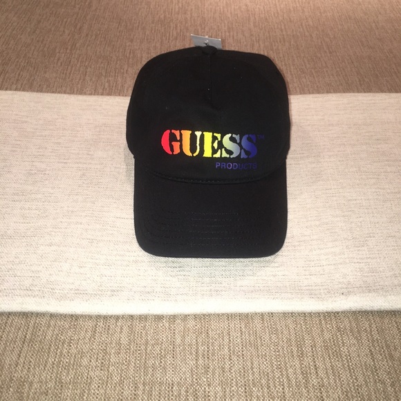 Guess Cap - Picture 1 of 6